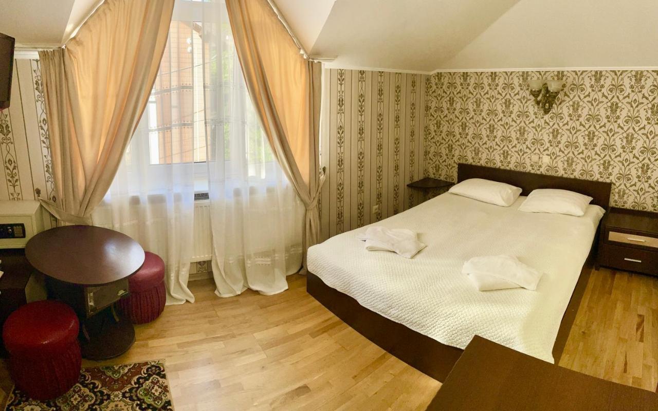 Near The Lake Hotel 3*